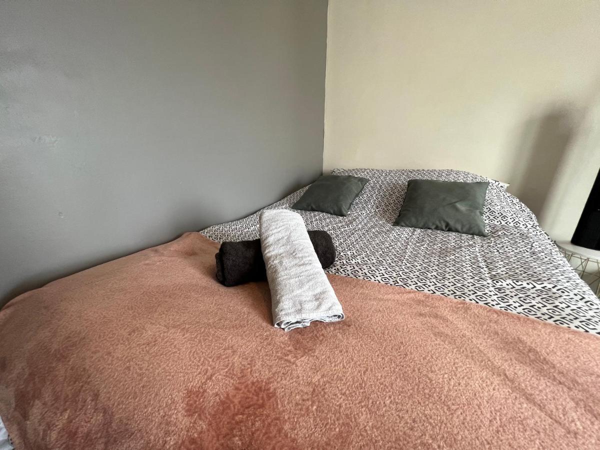 Le Gousselot Parking Metz Pompidou Un-Sejour-A-Part Apartment Екстериор снимка